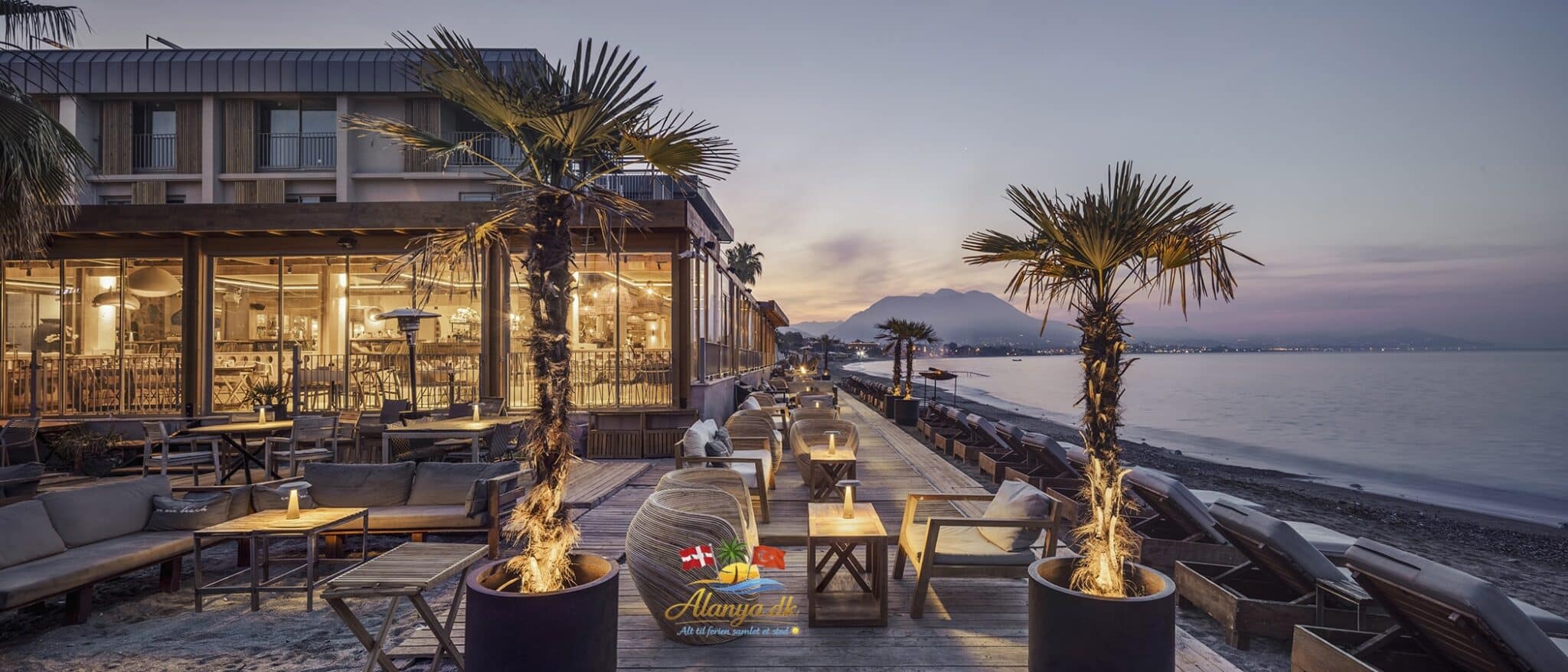 EN VIE BEACH RESTAURANT 2026 8